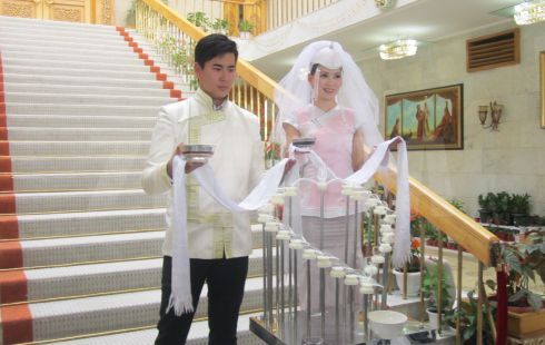 Өнөөдөр “Монгол эмэгтэйн хуримлах ёс” театрчилсан тоглолт эхэлнэ